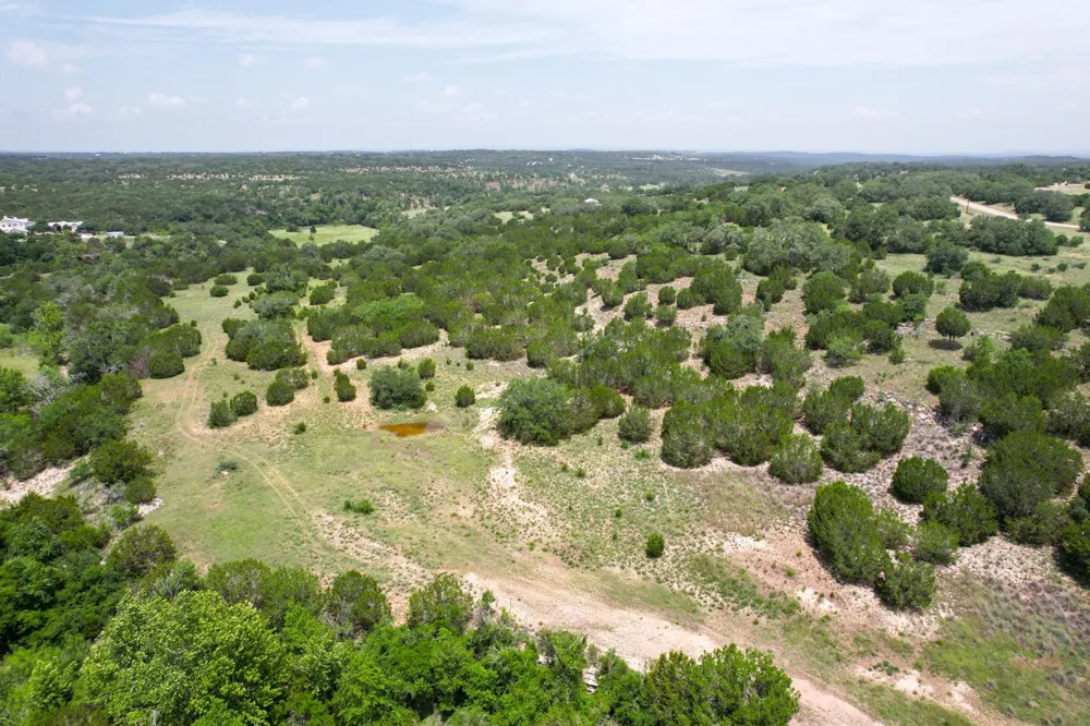 831 Hidden Creek Drive Dripping Springs, TX 78620