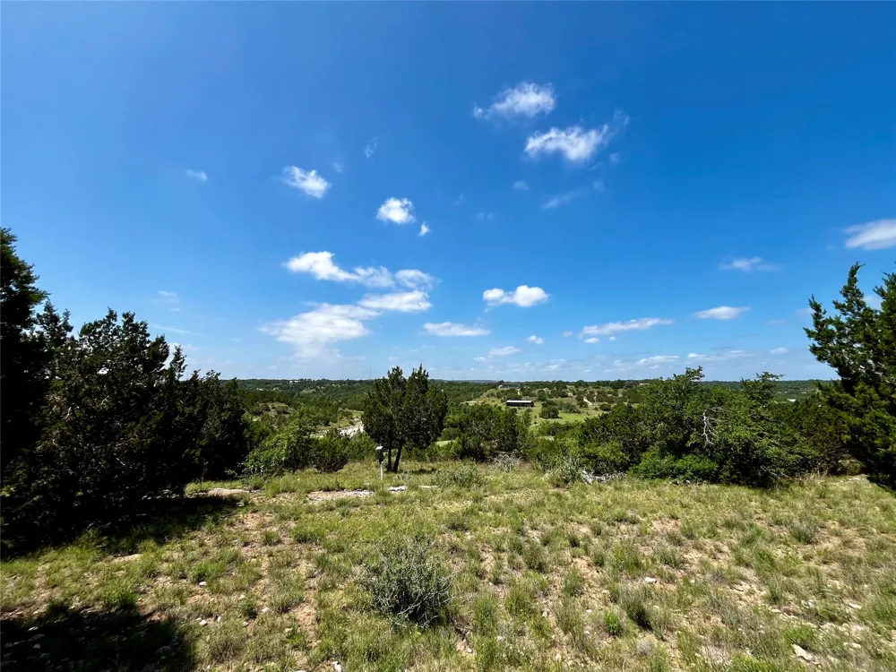 831 Hidden Creek Drive Dripping Springs, TX 78620