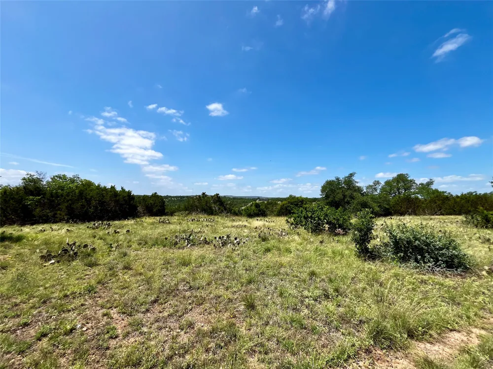 831 Hidden Creek Drive Dripping Springs, TX 78620