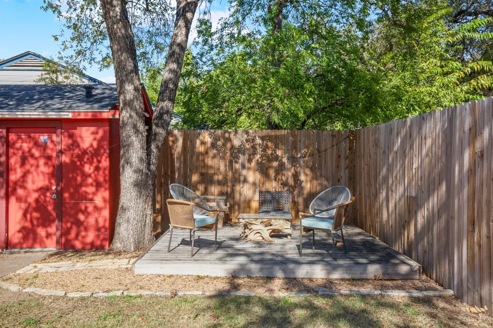 3301 Robinson Avenue Austin, TX 78722
