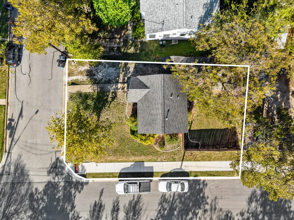 3301 Robinson Avenue Austin, TX 78722
