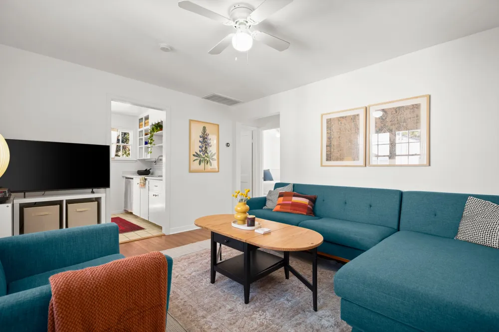3301 Robinson Avenue Austin, TX 78722