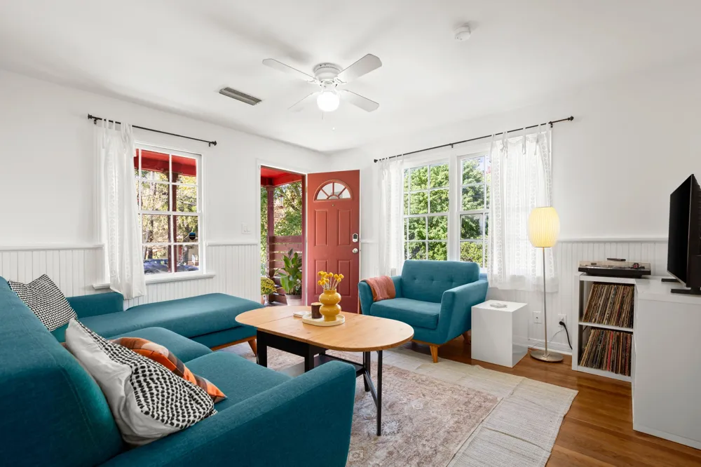 3301 Robinson Avenue Austin, TX 78722