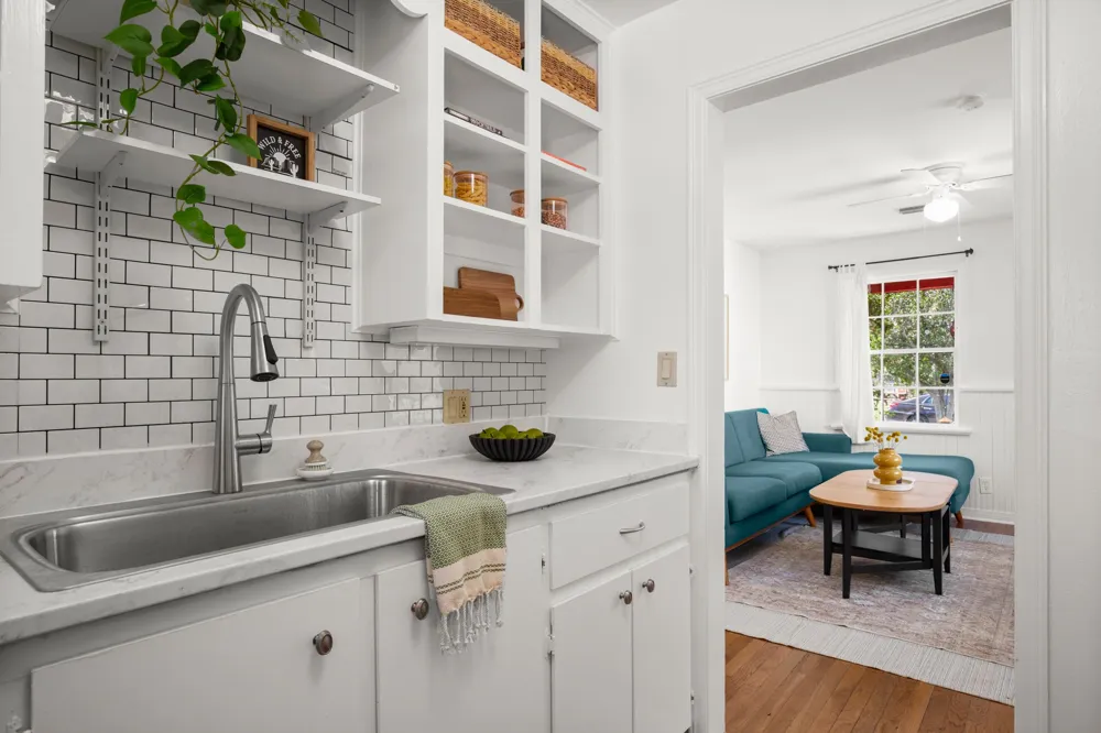 3301 Robinson Avenue Austin, TX 78722