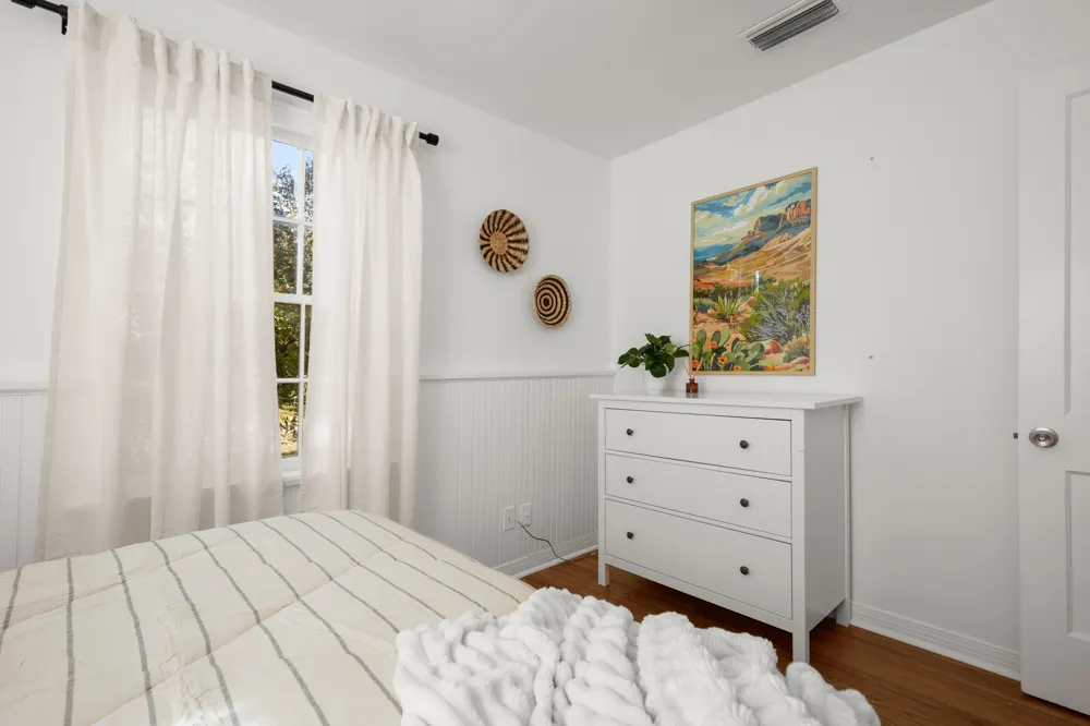 3301 Robinson Avenue Austin, TX 78722