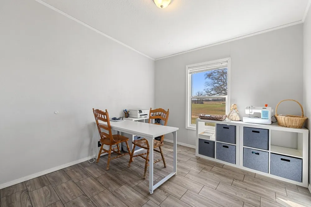 950 S Fm 486 Thorndale, TX 76577