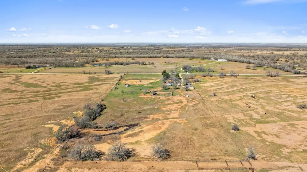 950 S Fm 486 Thorndale, TX 76577