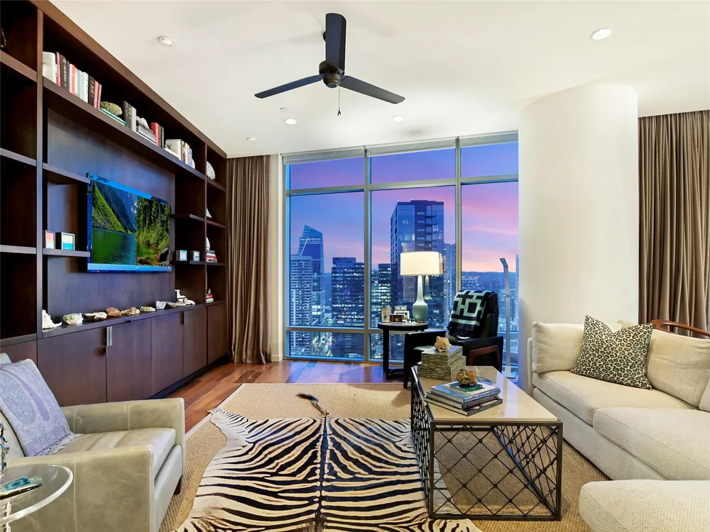 200 Congress Avenue #30E Austin, TX 78701
