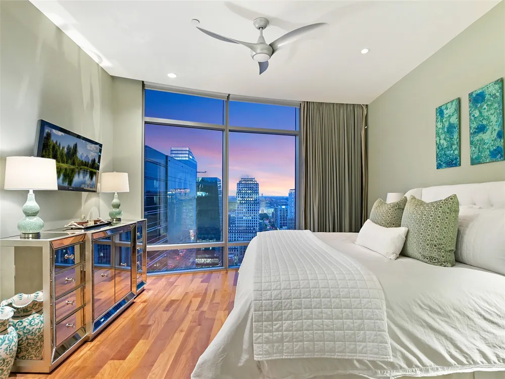 200 Congress Avenue #30E Austin, TX 78701