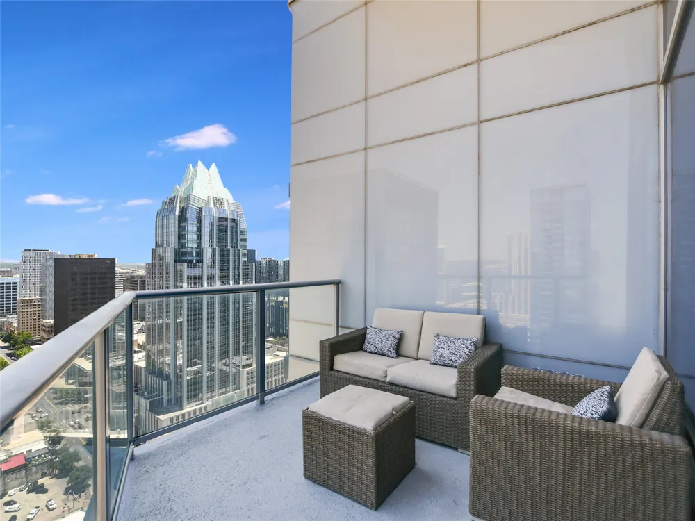 200 Congress Avenue #30E Austin, TX 78701