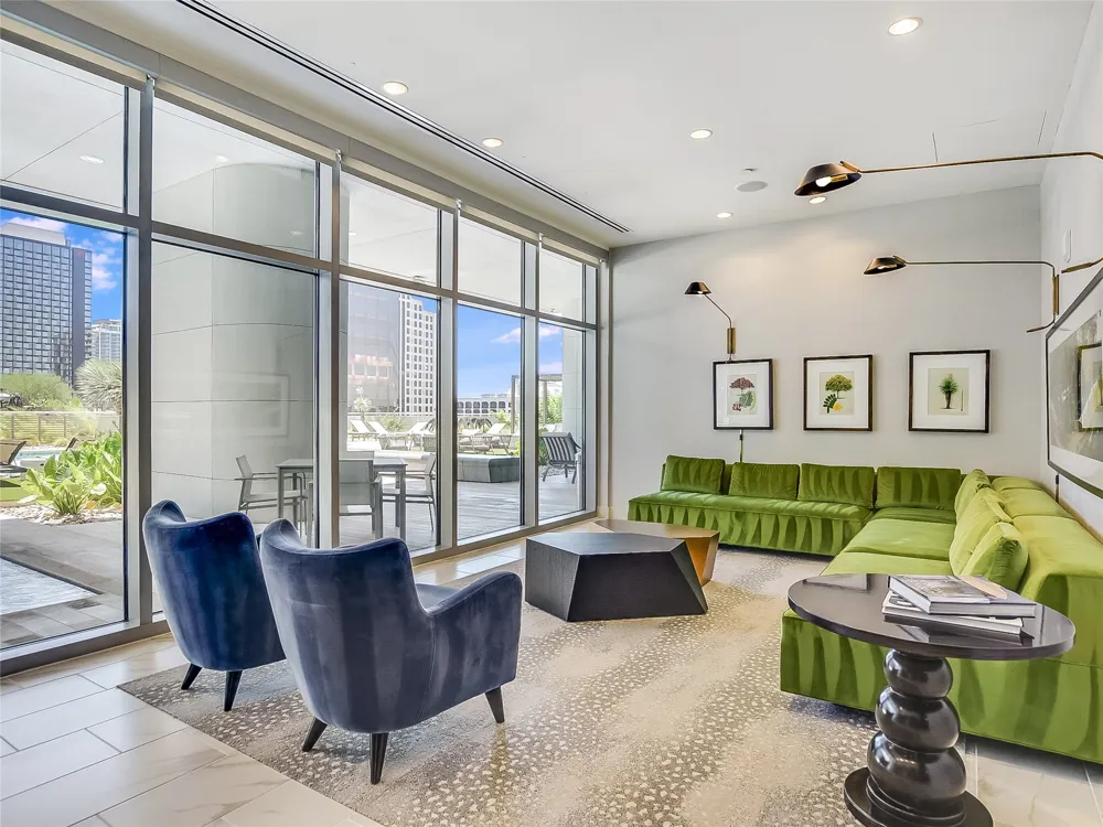 200 Congress Avenue #30E Austin, TX 78701