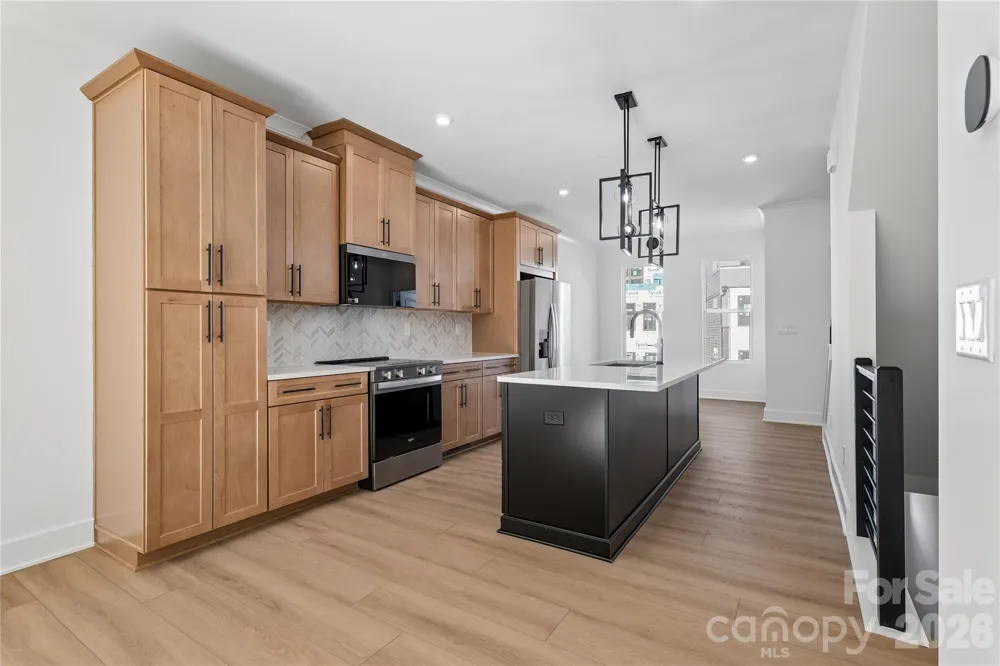 3704 S Tryon Street Charlotte, NC 28217