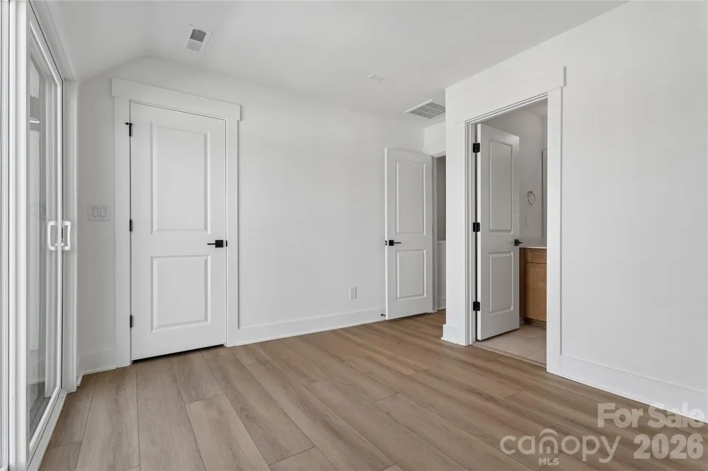3704 S Tryon Street Charlotte, NC 28217