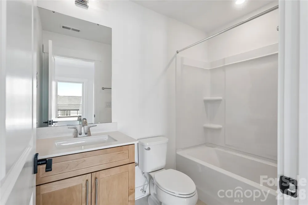 3704 S Tryon Street Charlotte, NC 28217