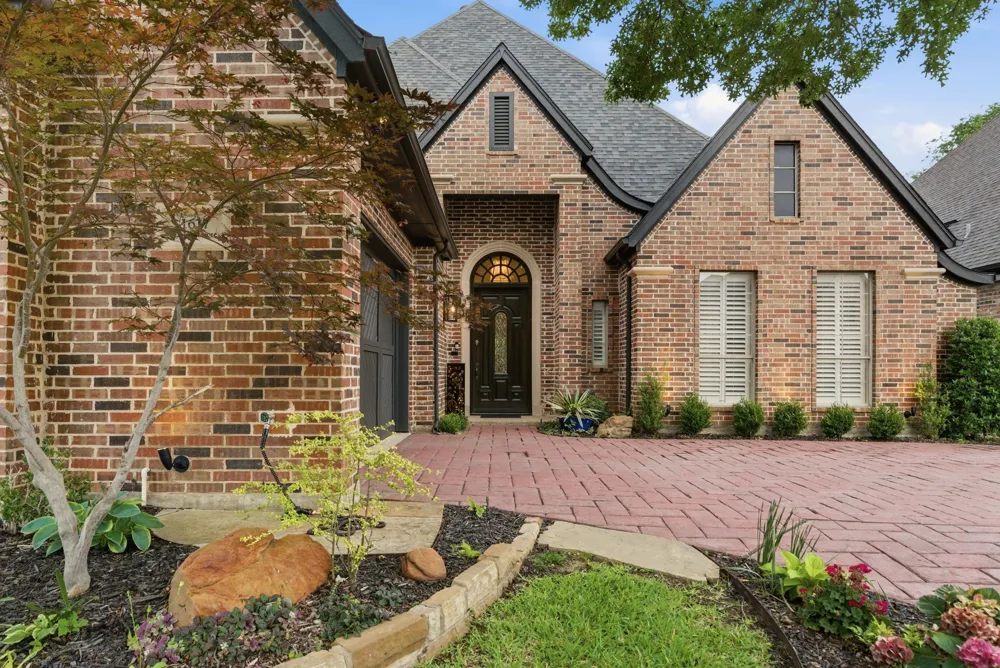 1617 Heathermore Colleyville, TX 76034