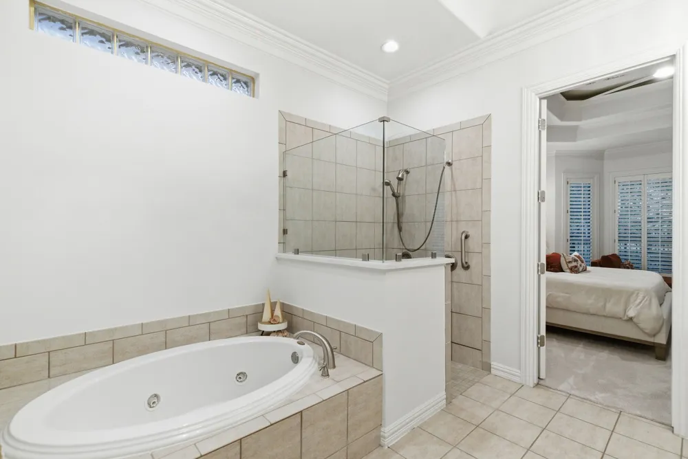 1617 Heathermore Colleyville, TX 76034
