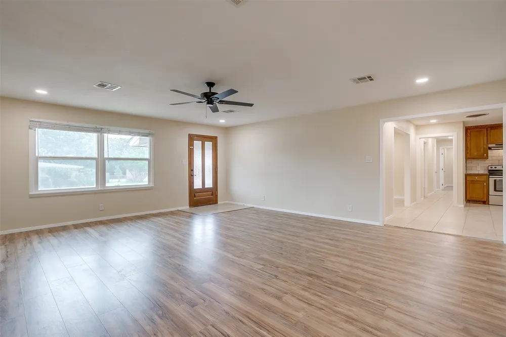 1208 Warden Street Benbrook, TX 76126