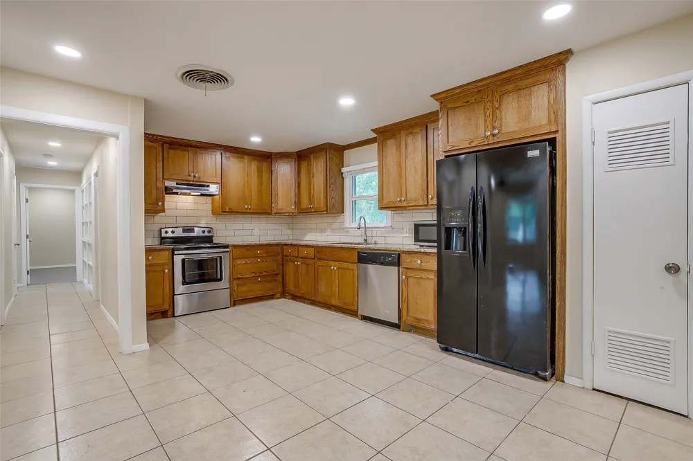 1208 Warden Street Benbrook, TX 76126