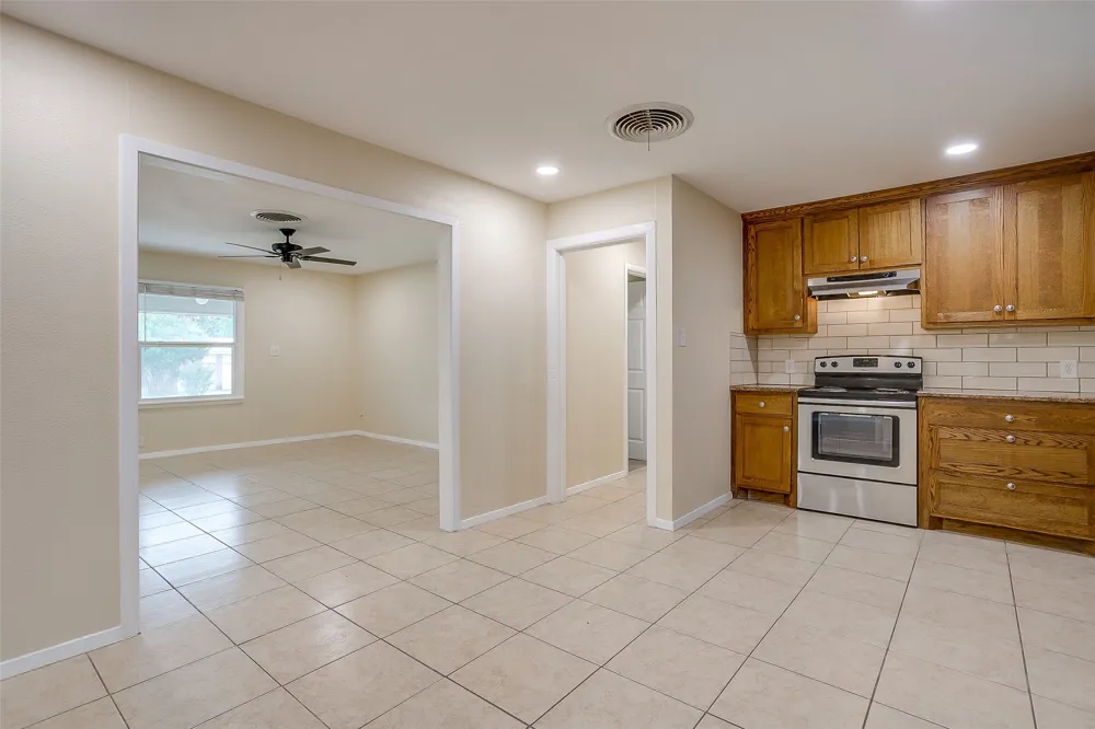 1208 Warden Street Benbrook, TX 76126