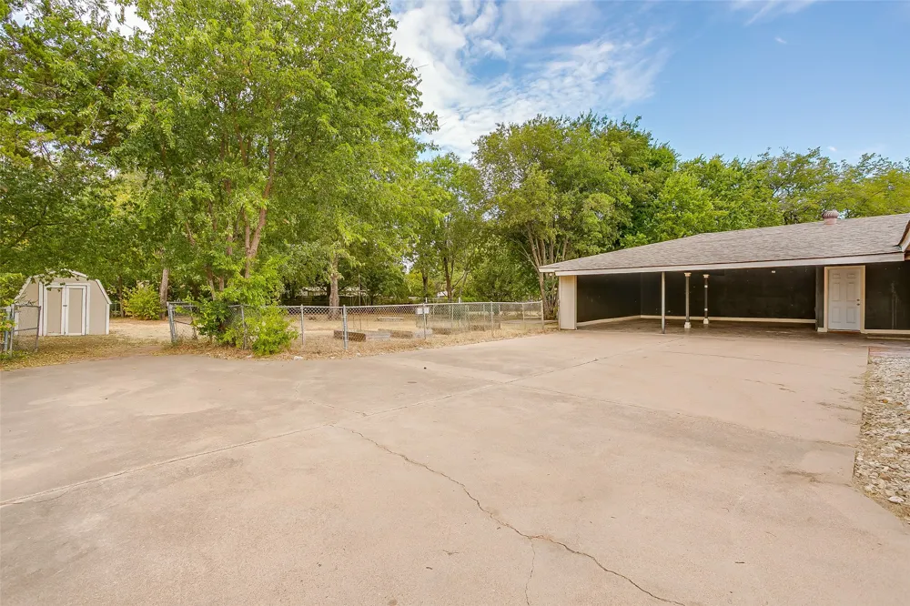 1208 Warden Street Benbrook, TX 76126