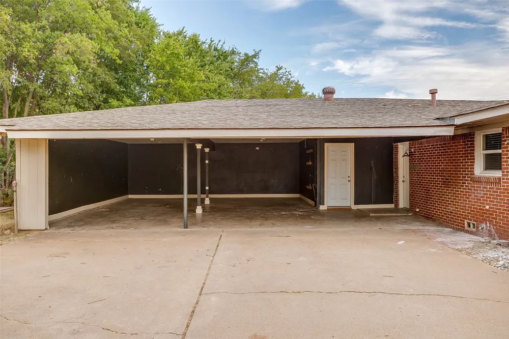 1208 Warden Street Benbrook, TX 76126