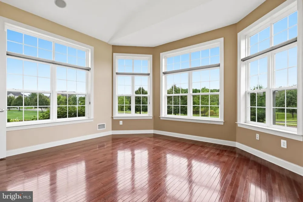 36 BELMONT CIRCLE Columbus, NJ 08022