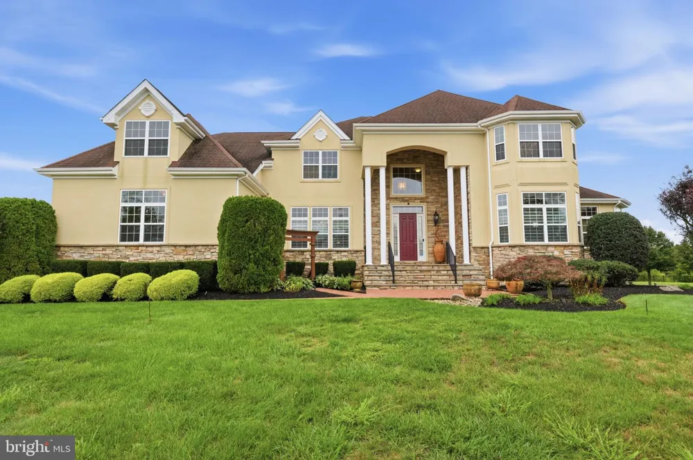 36 BELMONT CIRCLE Columbus, NJ 08022