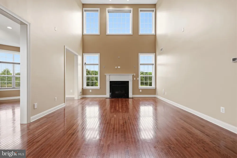 36 BELMONT CIRCLE Columbus, NJ 08022