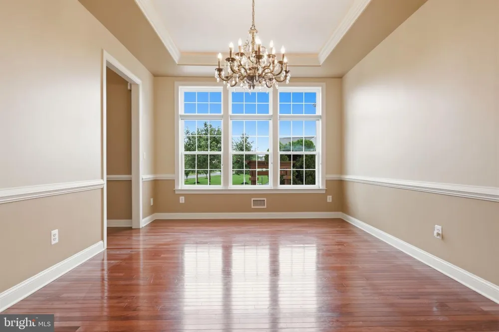 36 BELMONT CIRCLE Columbus, NJ 08022
