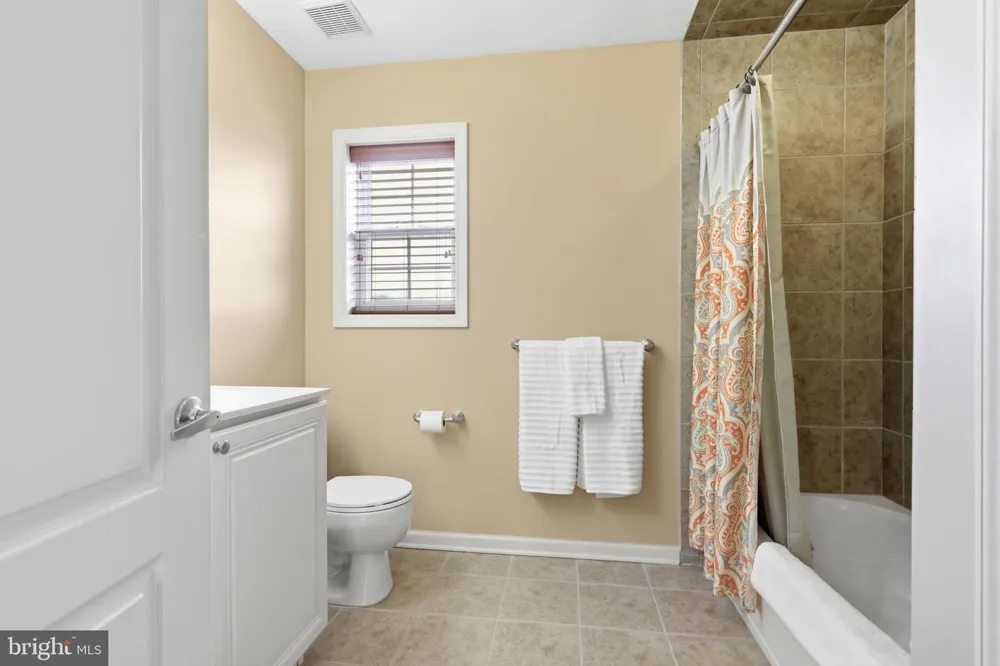 36 BELMONT CIRCLE Columbus, NJ 08022