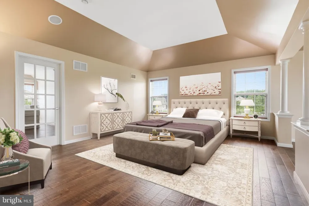 36 BELMONT CIRCLE Columbus, NJ 08022