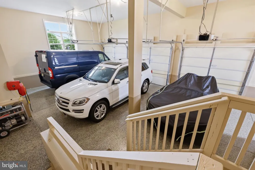 36 BELMONT CIRCLE Columbus, NJ 08022
