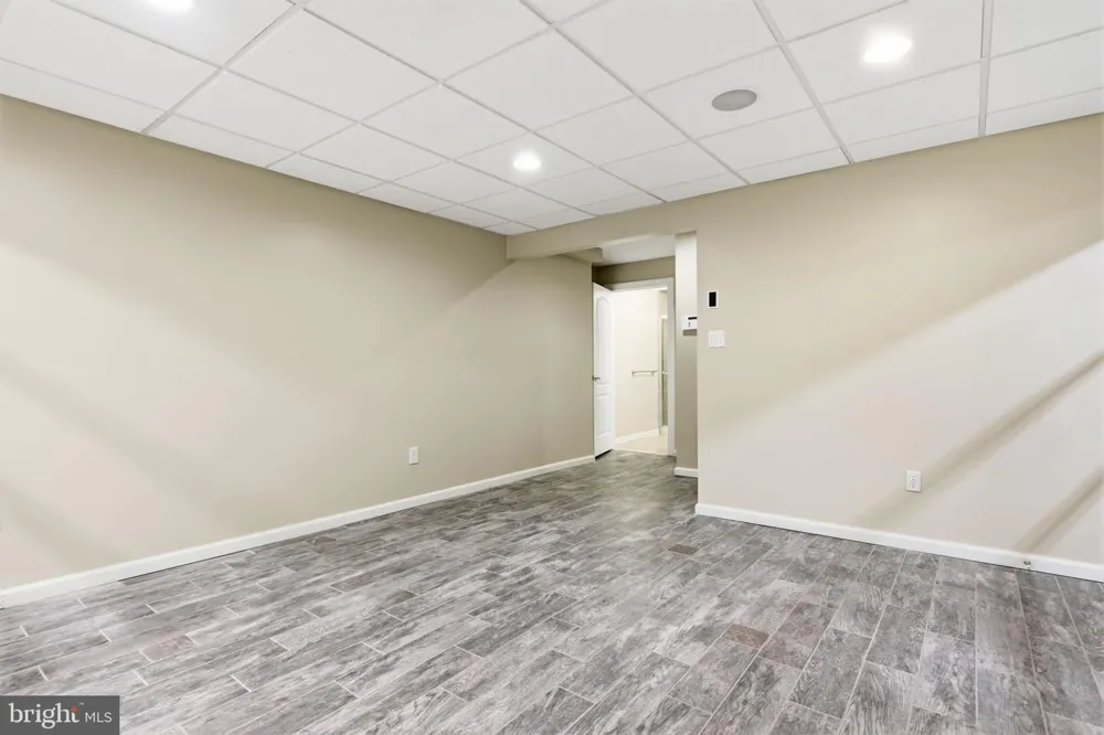36 BELMONT CIRCLE Columbus, NJ 08022