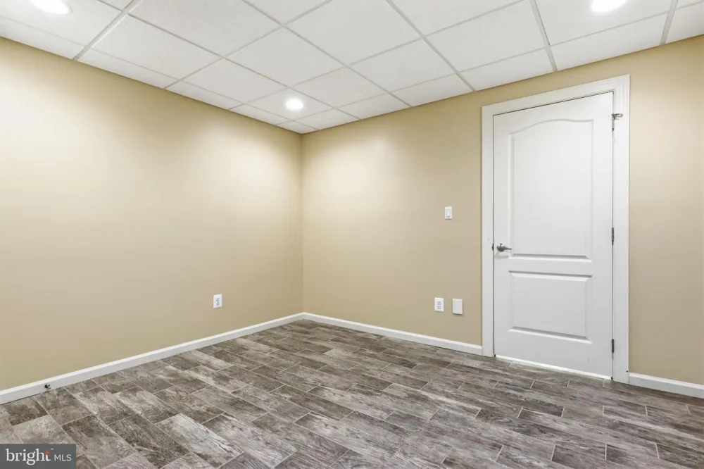 36 BELMONT CIRCLE Columbus, NJ 08022