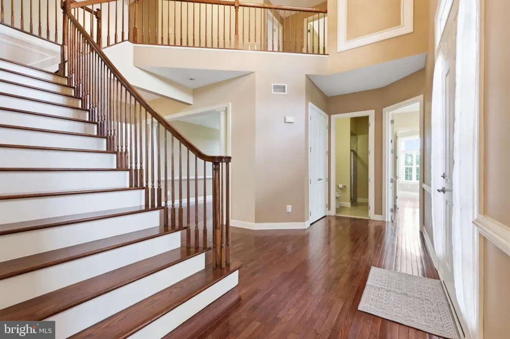 36 BELMONT CIRCLE Columbus, NJ 08022