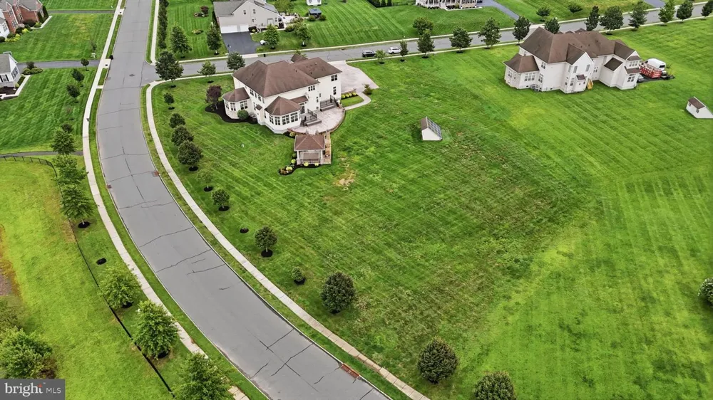 36 BELMONT CIRCLE Columbus, NJ 08022