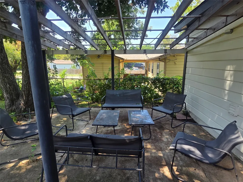 2020 W 46th Street Tulsa, OK 74107