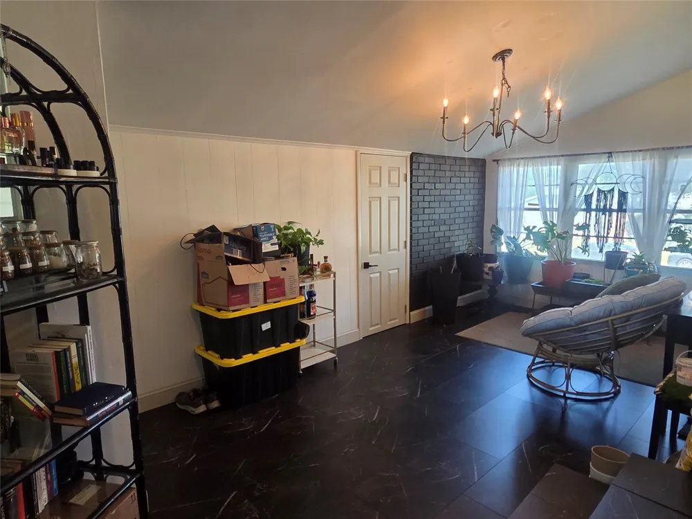 2020 W 46th Street Tulsa, OK 74107