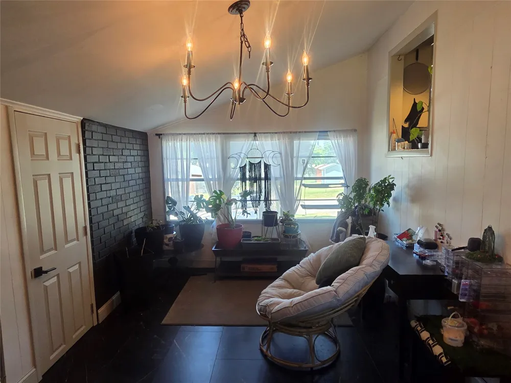 2020 W 46th Street Tulsa, OK 74107