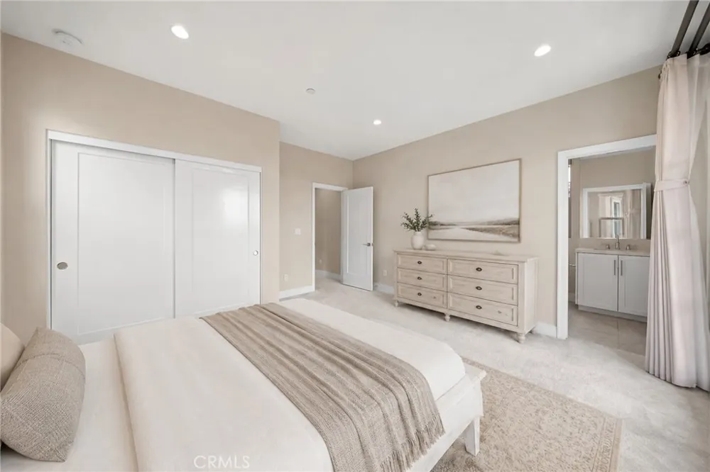 134 Tomahawk Irvine, CA 92618