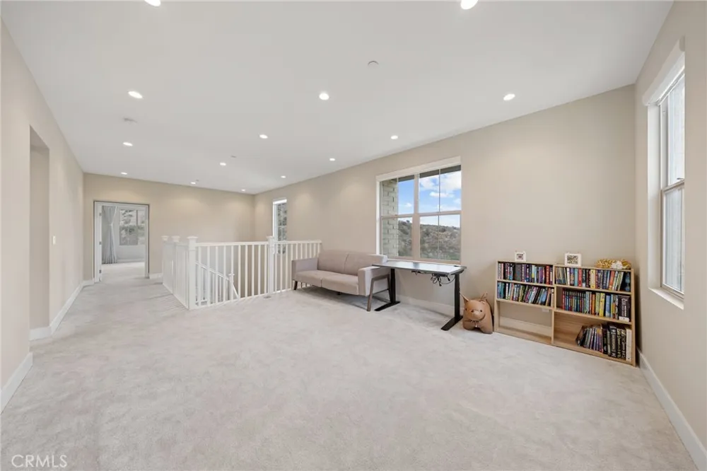 134 Tomahawk Irvine, CA 92618