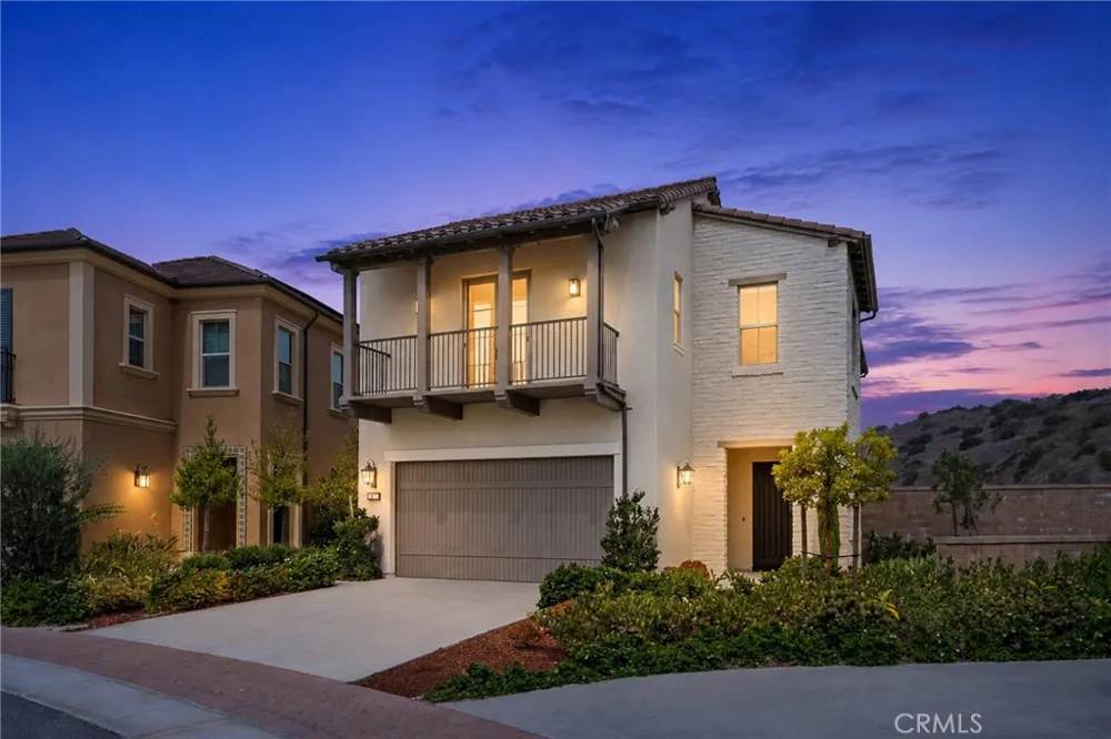 134 Tomahawk Irvine, CA 92618