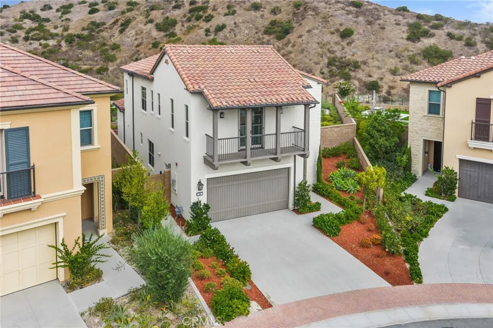 134 Tomahawk Irvine, CA 92618