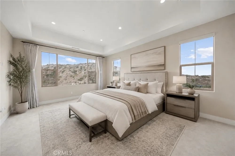 134 Tomahawk Irvine, CA 92618