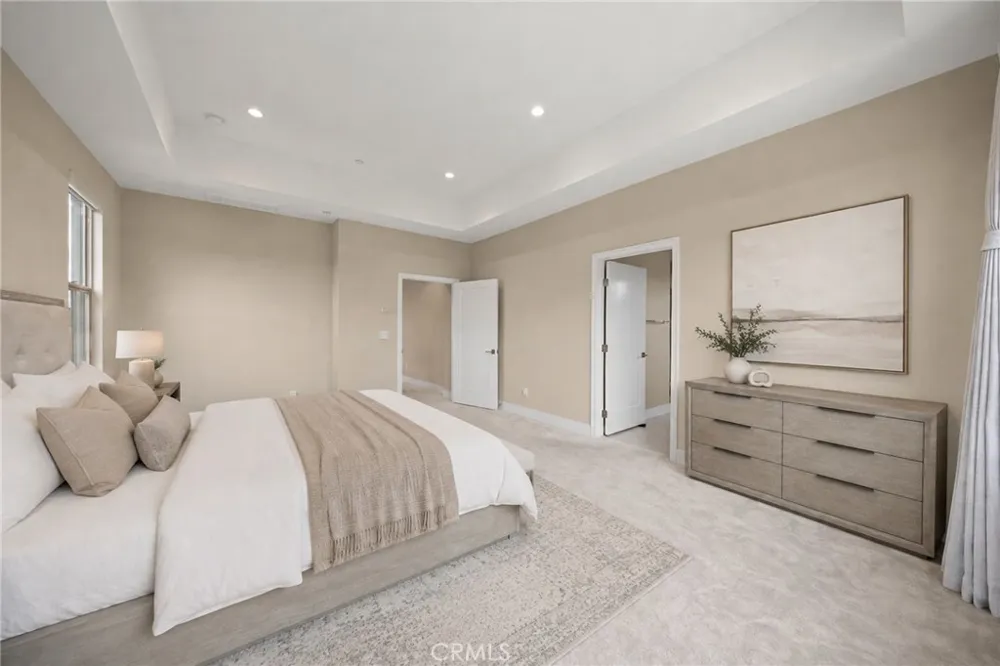 134 Tomahawk Irvine, CA 92618