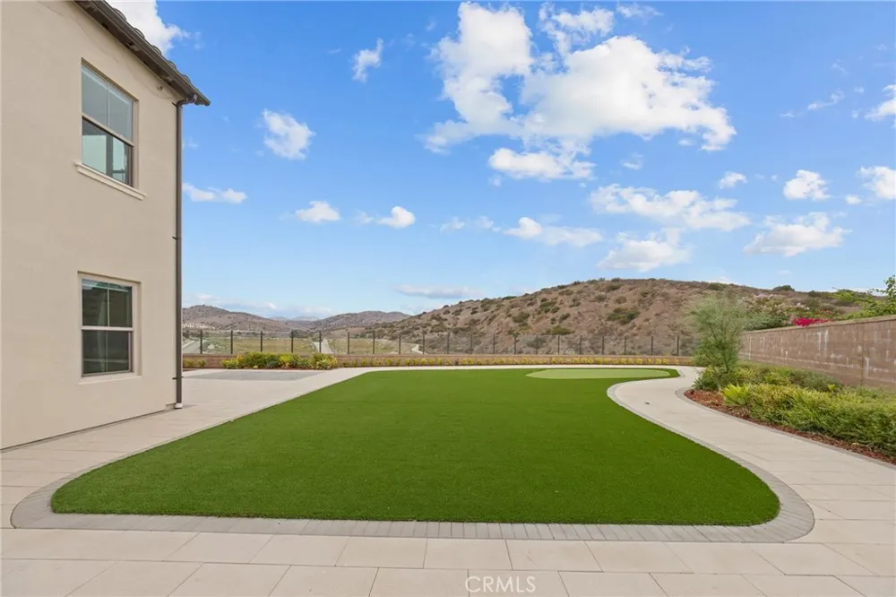 134 Tomahawk Irvine, CA 92618