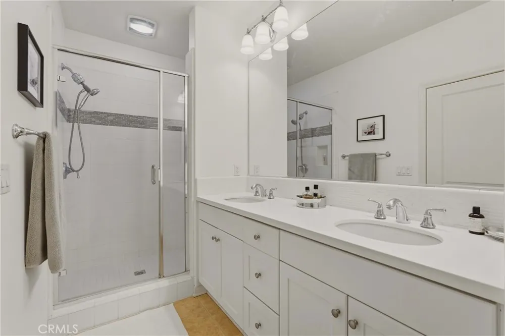 240 Mayfair Irvine, CA 92620