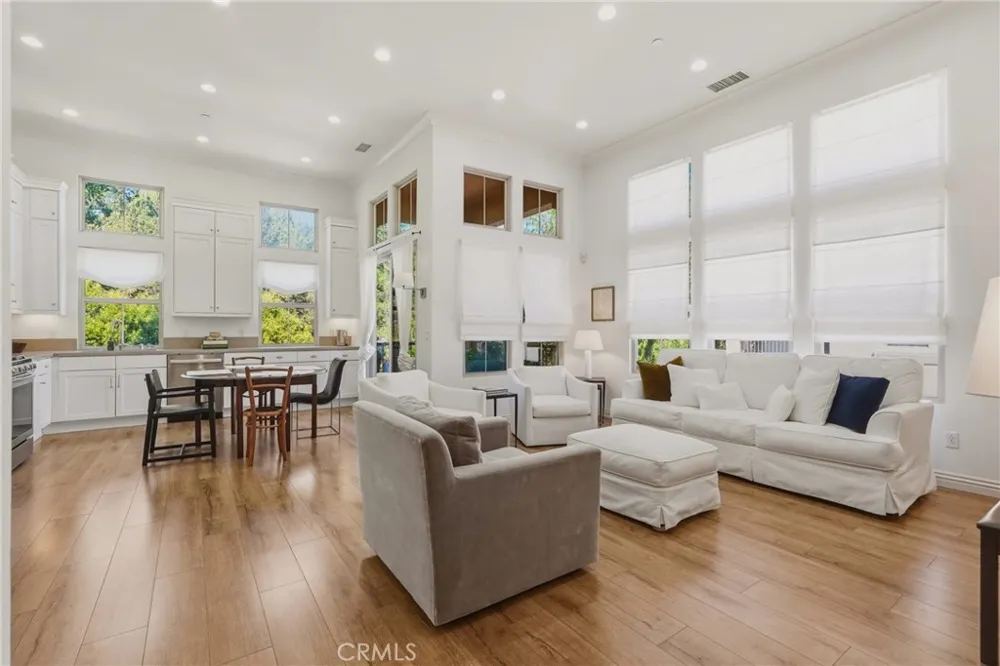 240 Mayfair Irvine, CA 92620