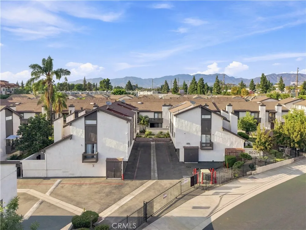 9625 Sylmar Avenue #23 Panorama City, CA 91402