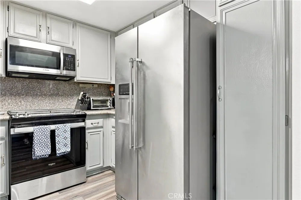 9625 Sylmar Avenue #23 Panorama City, CA 91402